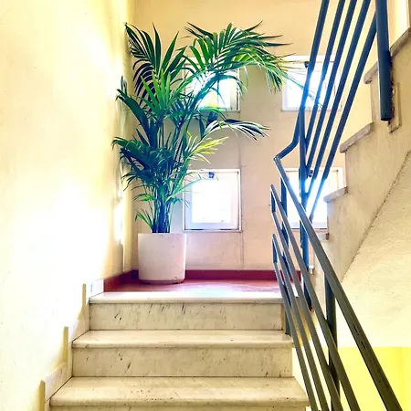Elda Yellow Palace, Pazari I Ri Apartments Tirana Exterior photo